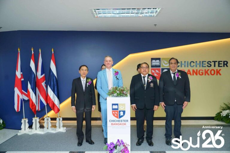 International Universities study two degrees at the same time Southeast Bangkok University and University of Chichester